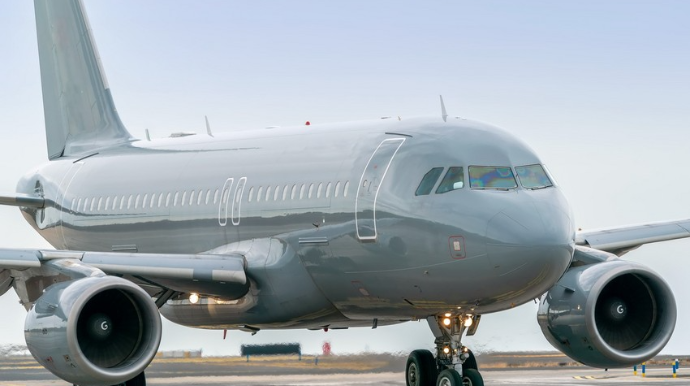 В аэропорту ФРГ пассажиров Airbus A319 эвакуировали из-за неисправности самолета 