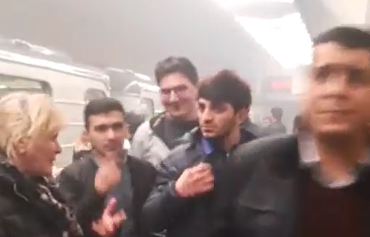 28 may stansiyasında qatar tüstülədi - VİDEO