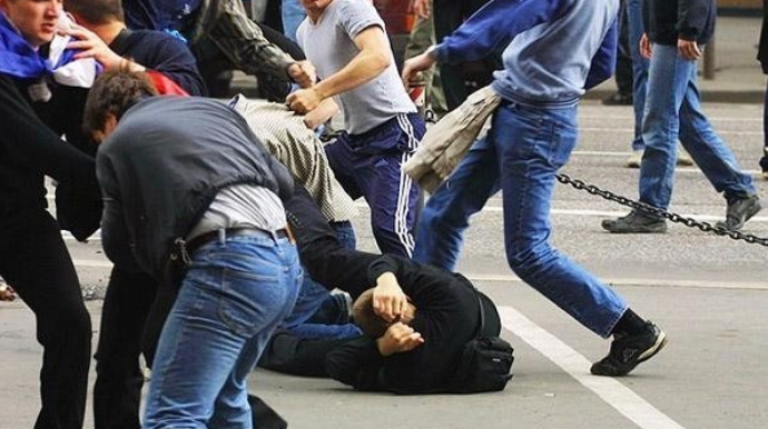 Şənlik mərasimində kütləvi dava - 6 nəfər bıçaqlanıb 