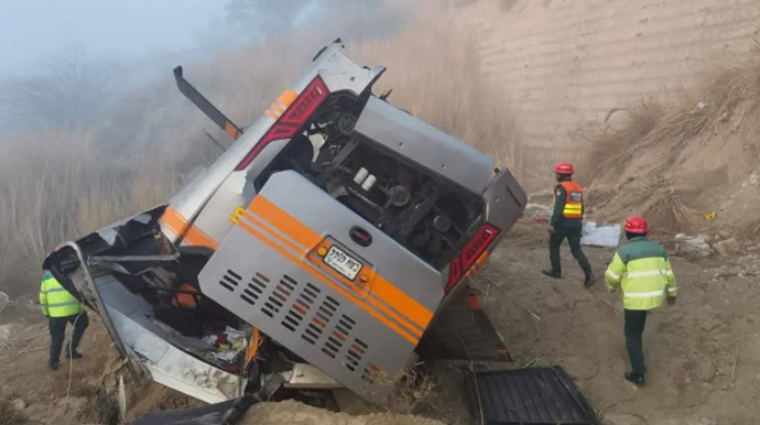 Pakistanda ağır qəza - 5 ölü, 24 yaralı - FOTO
