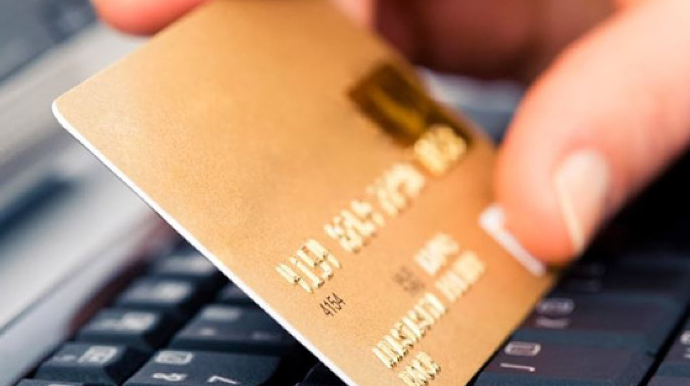 Vətəndaşın bank kartından oğurluq edildi 