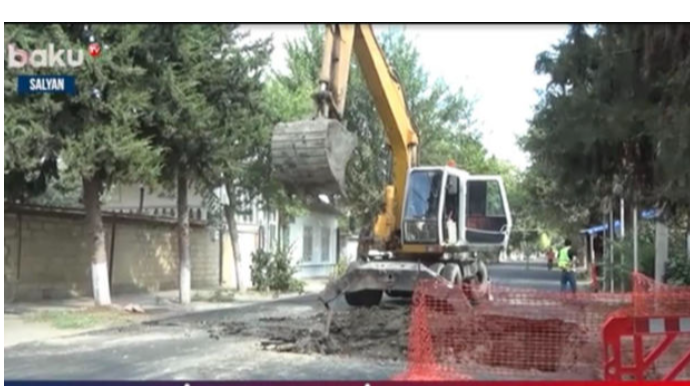 Üç-dörd gün əvvəl çəkilmiş asfalt yol dağıdıldı  - VİDEO