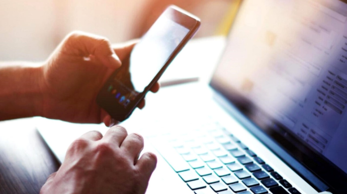 Məhkəmə qərarı olmadan telefon və kompüterlərə baxış mümkün olacaq 