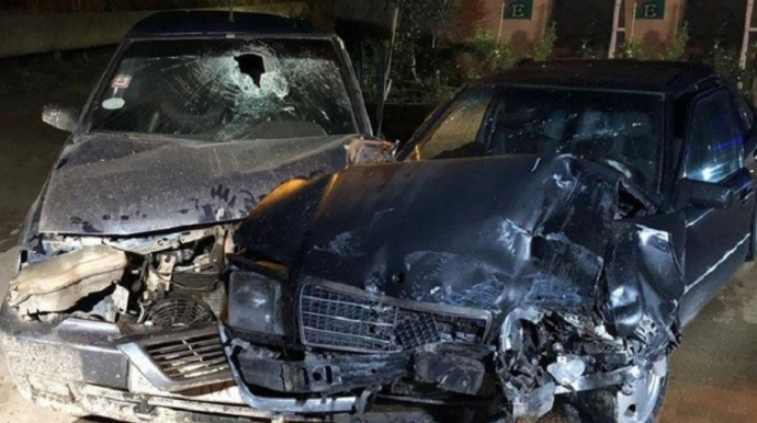 Mərdəkanda iki avtomobil toqquşub, xəsarət alan var 