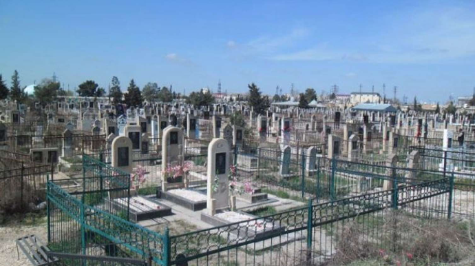 Azərbaycanda ŞOK:  Məzar daşına yazılan cümləyə görə... 