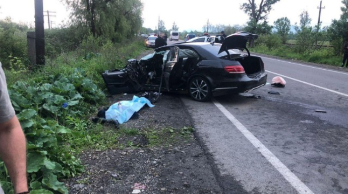 Ukraynada deputat və polis kapitanı qəzada ÖLDÜ 