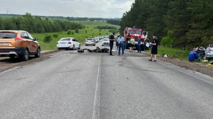 Ağır yol qəzasında 4 nəfər ölüb