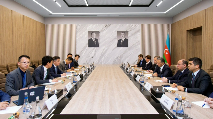 Azərbaycan Çin şirkəti ilə süni intellekt həllərinin tətbiqini müzakirə edib - FOTO
