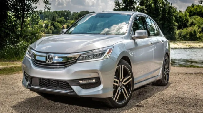 Təmirə ehtiyac olmadan 650 min km-dən çox sürülə bilən 12 işlənmiş avtomobil - SİYAHI 