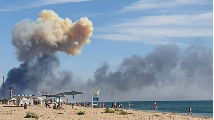 Rusiya döyüş təyyarələrini Krımdan çıxarır