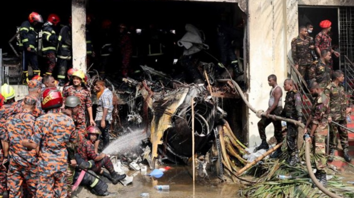 Təyyarə qəzasında 25-i uşaq olmaqla 27 nəfər ölüb 