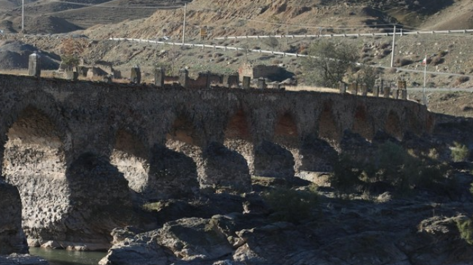 Beynəlxalq səyyahlar Xudafərin körpüsündə olublar 