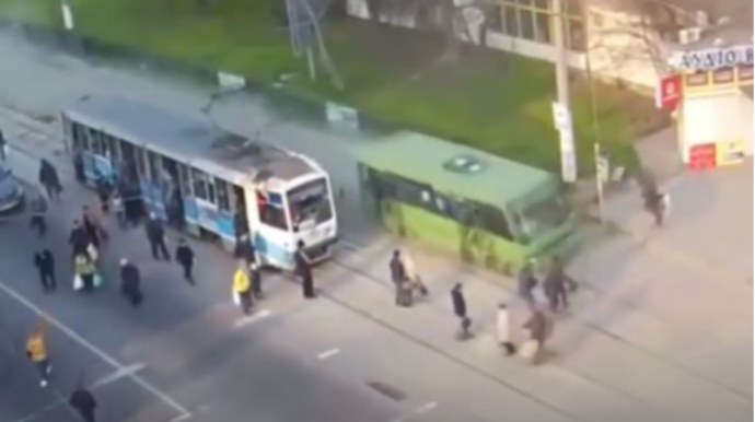 Sərnişinlər kütləvi ölümdən son anda belə xilas oldu  - VİDEO