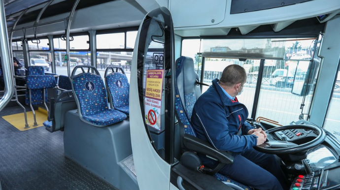 "Bakubus" yarım milyon manatlıq geyim alır