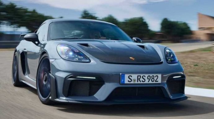 "Porsche" şirkəti "Cayman GT4 RS" modeli haqqında məlumatla bölüşüb