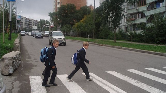 Məktəblilərin hər gün üzləşdiyi gözəgörünməz təhlükə 