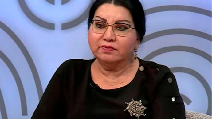 Şəfiqə Nağıyevanı maşın vurdu  - VİDEO