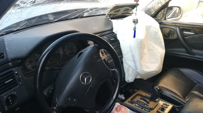 Ağsu dolaylarında "Mercedes" aşıb, ata və oğlu ölüb   - YENİLƏNİB