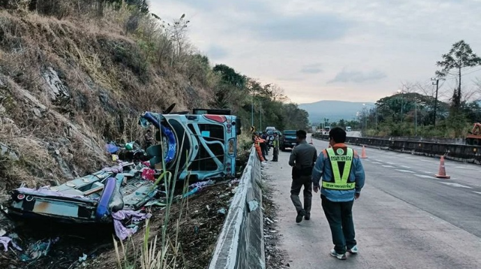 Avtobus qəzaya uğrayıb, 18 nəfər ölüb