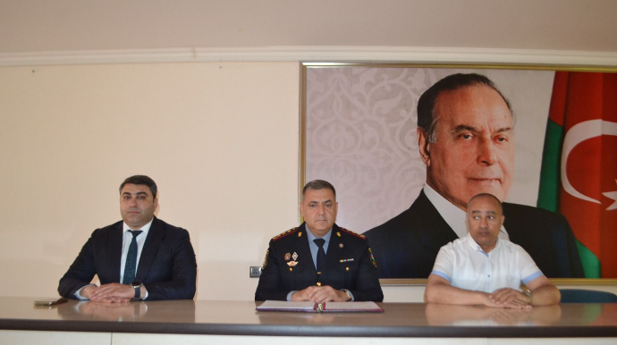 Polis Mingəçevirdə şagirdlərlə maarifləndirici görüş keçirdi 