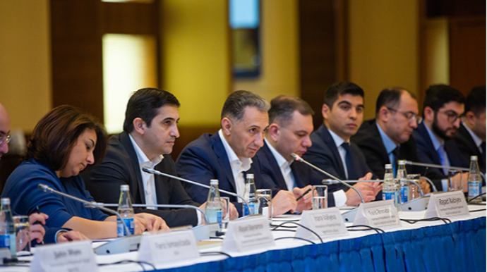 Rəşad Nəbiyev innovasiya ekosisteminin fəal üzvləri ilə görüşdü  - FOTO