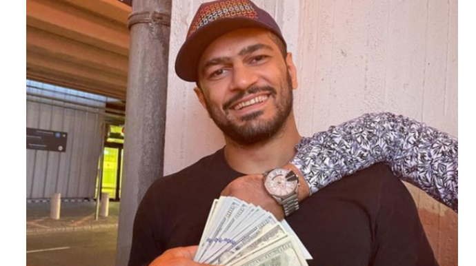 Dolları eyvandan səpələyən idmançı yığmaya qaytarıldı    - YENİLƏNİB