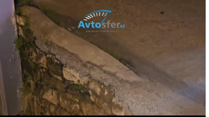 Bakının bu küçəsində səki qəfil yoxa çıxıb - VİDEO