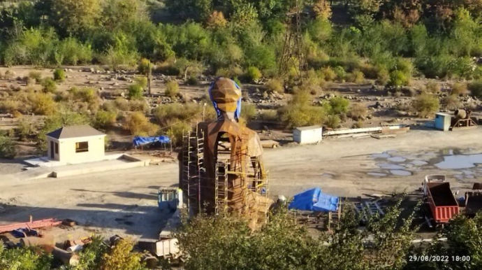 “Vaqifin Şuşada heykəli” adı ilə yayılan görüntülərə aydınlıq gəldi – FOTOLAR