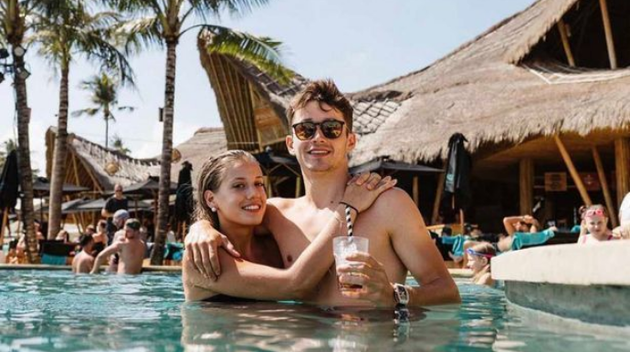 “Ferrari”nin məşhur pilotu Bakıya gəlişini təsvir etdi - VİDEO