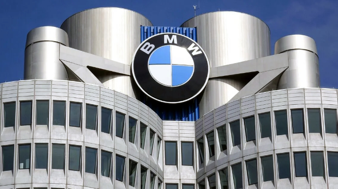 BMW отзывает сотни тысяч авто в США 