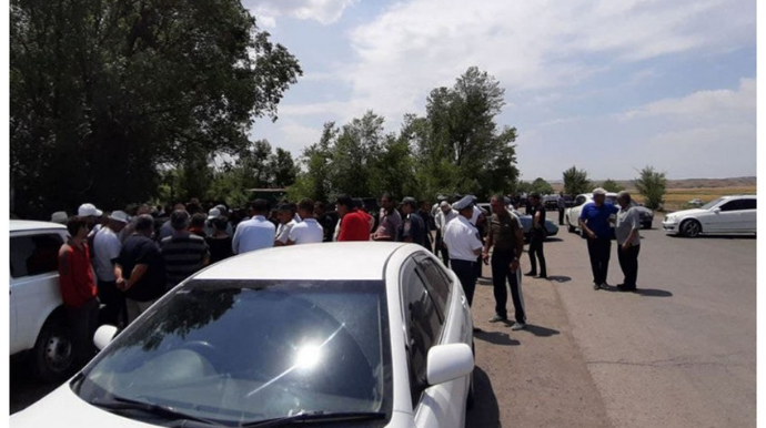 Ermənistanda yollar bağlandı: kəndlilər su tələb edir