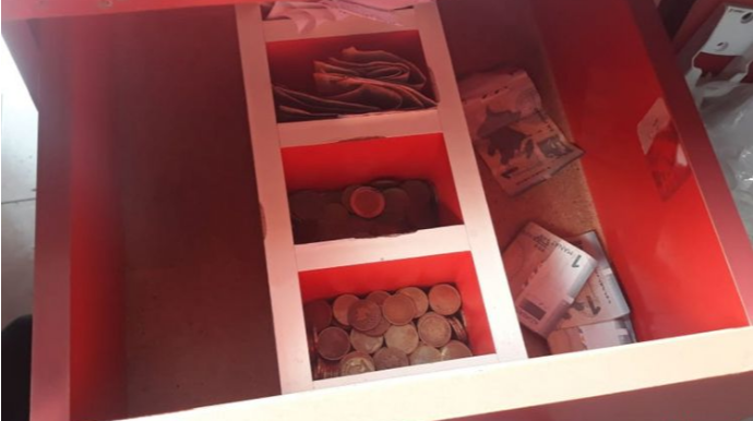 Tovuzda mağazadan 2000 manatlıq siqaret oğurlanıb - FOTO 