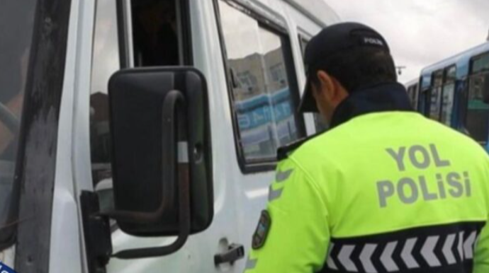 Yol polisi sərnişindaşıma ilə bağlı Biləsuvarda reyd keçirdi - Qayda pozanlar cərimələndi - FOTO