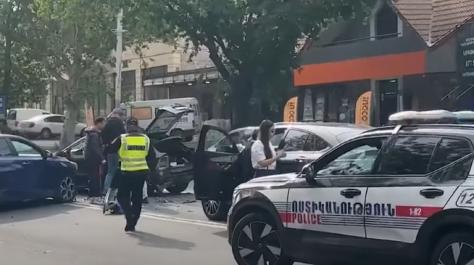 Erməni deputat qəzaya uğradı