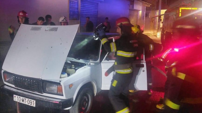 Şəmkirdə "VAZ"  yandı