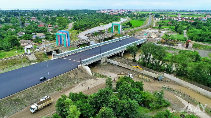 Azərbaycandan İran sərhədinədək inşa edilən yeni magistral yolunun tikintisi yekunlaşır