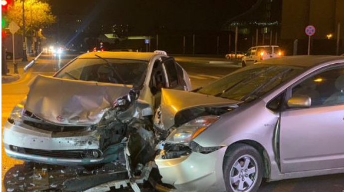 Taksi sürücüləri qəza törədib, xəsarət alanlar var   - VİDEO - FOTO