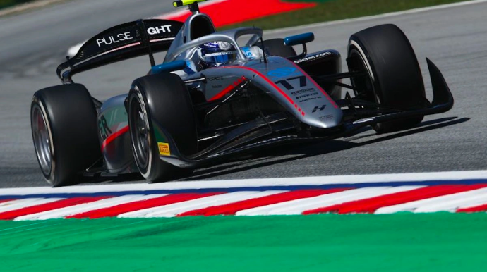 Britaniya polisi "Formula-2"  bolidlərini müsadirə etdi