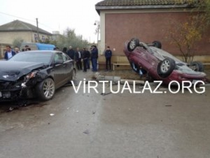 Salyanda maşın aşdı: 3 yaralı - FOTO