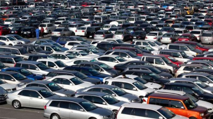 Gürcüstanda köhnə avtomobillərin idxalı qadağan edilir 