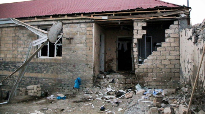 Ermənilərin Naftalana atdığı top atəşi nəticəsində həlak olan ailə üzvləri dəfn edilib  - FOTO