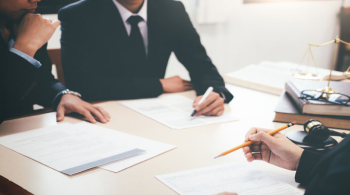 Daha bir sahibkarın bir milyondan artıq vergi borcu var 