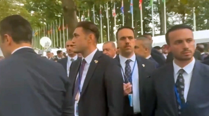 Trampın korteji səbəbindən Ərdoğanın avtomobili Nyu Yorkda saxlanılıb 