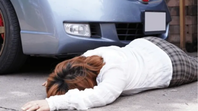 Maştağada maşın qadını vurub öldürdü 