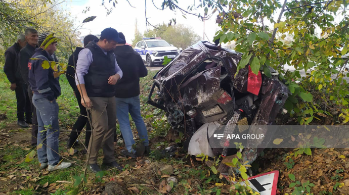 Şabranda yük və minik avtomobili toqquşdu, ana və qızı xəsarət aldı   - FOTO