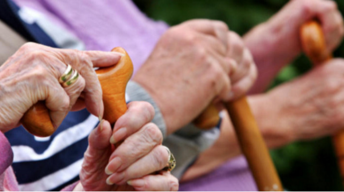 Dünyanın ən yaşlı qadını tapıldı - FOTO 