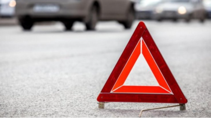 Sumqayıtda minik avtomobilləri toqquşub, xəsarət alanlar var - FOTO 