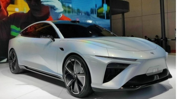 В Китае создан электромобиль с рекордным запасом хода  - ФОТО