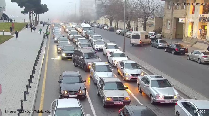 Paytaxtda bu yollarda sıxlıq var   - FOTO