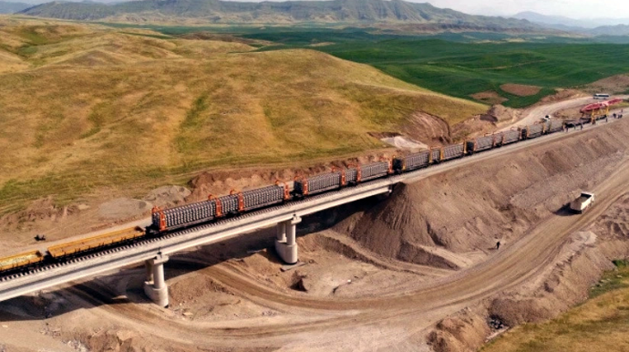 Таможня Армении будет работать на "маршруте Трампа" - Акопян